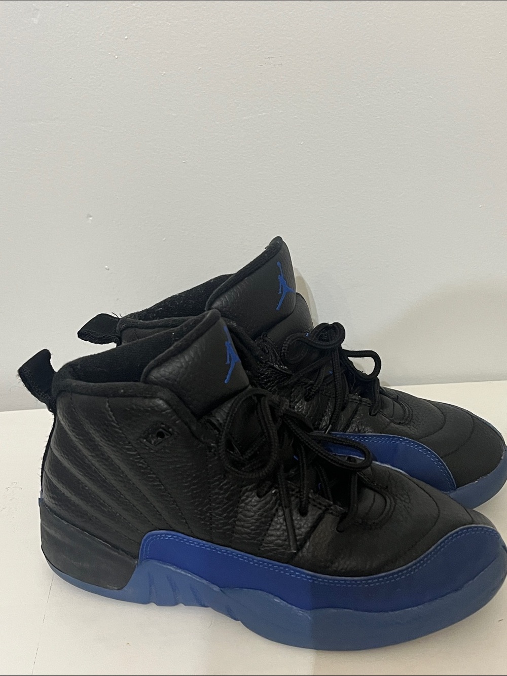 Jordan Kids High-Top Sneakers in Black & Royal Blue